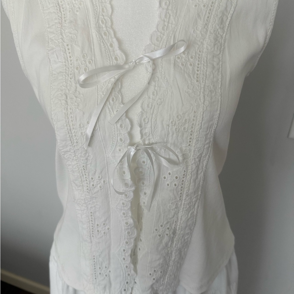 Free people Gesibelle sets. White Sleeveless Lace - Picture 3 of 4